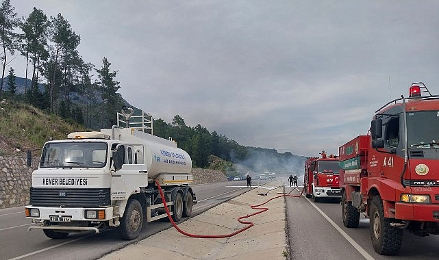  Kemer’de araç yangını