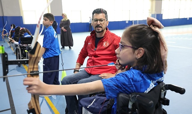  Türkiye’nin ilk Engelli Çocuk Okçuluk Takımı Bağcılar’da kuruldu